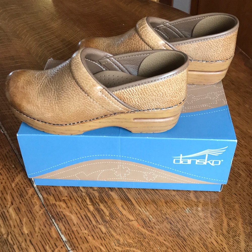Dansko Professional Distressed Honey Clogs